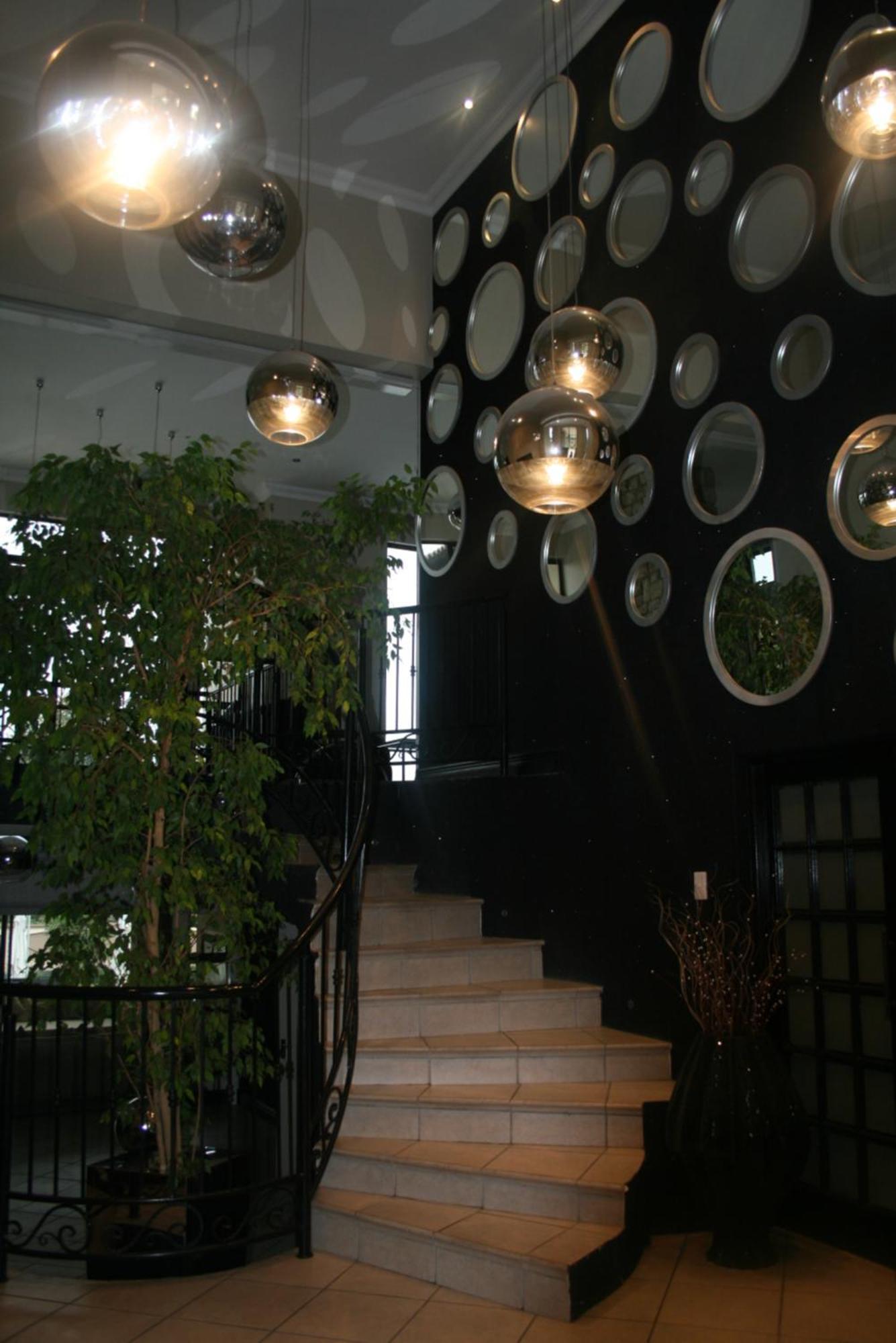 Africa Paradise - Or Tambo Airport Boutique Hotel Benoni Eksteriør billede