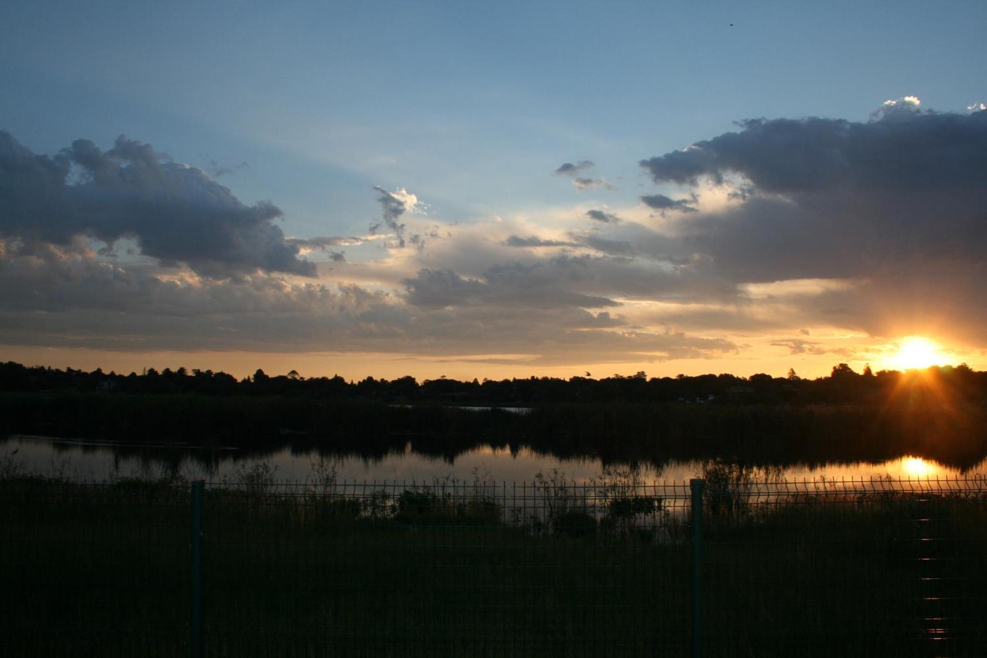 Africa Paradise - Or Tambo Airport Boutique Hotel Benoni Eksteriør billede