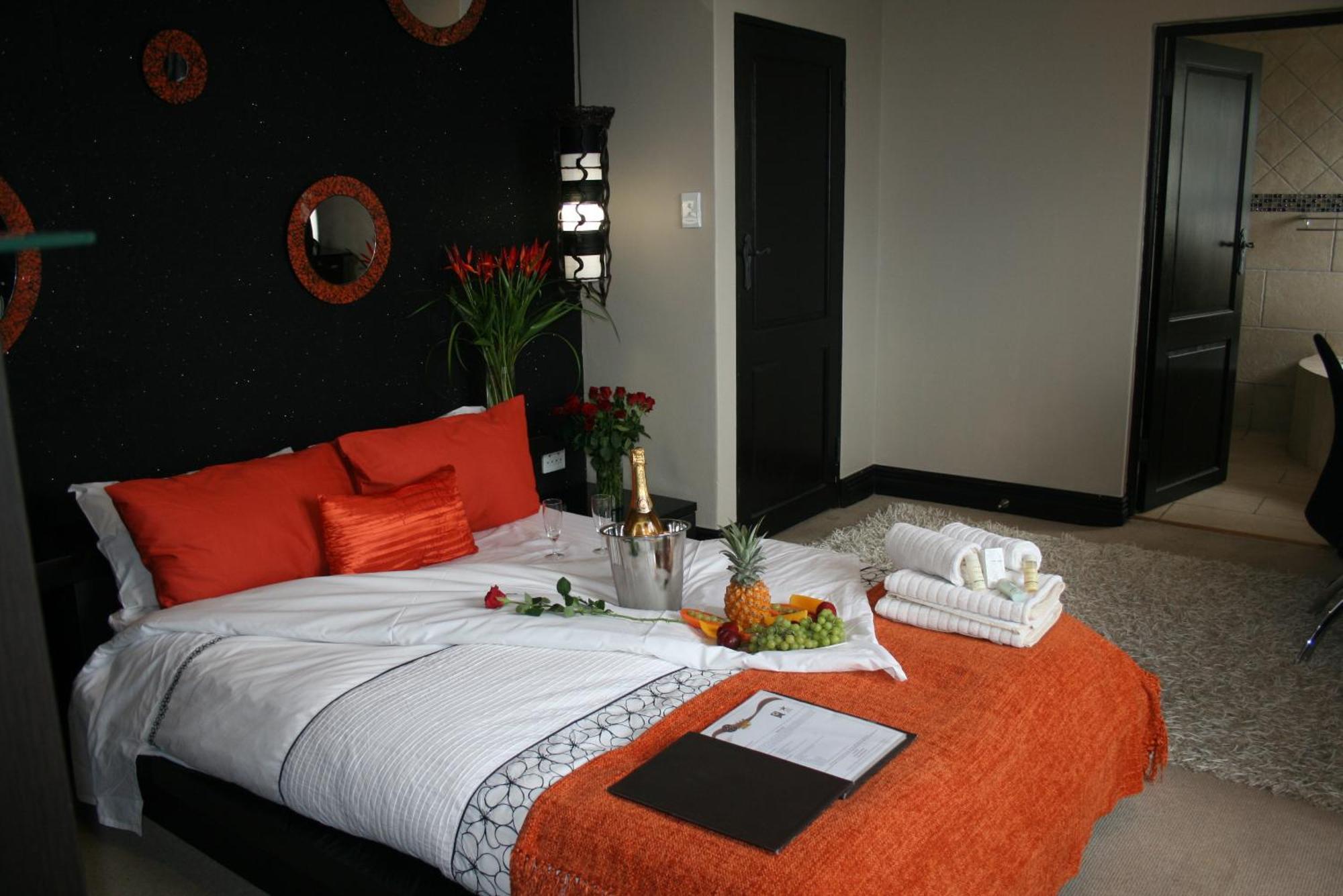 Africa Paradise - Or Tambo Airport Boutique Hotel Benoni Eksteriør billede